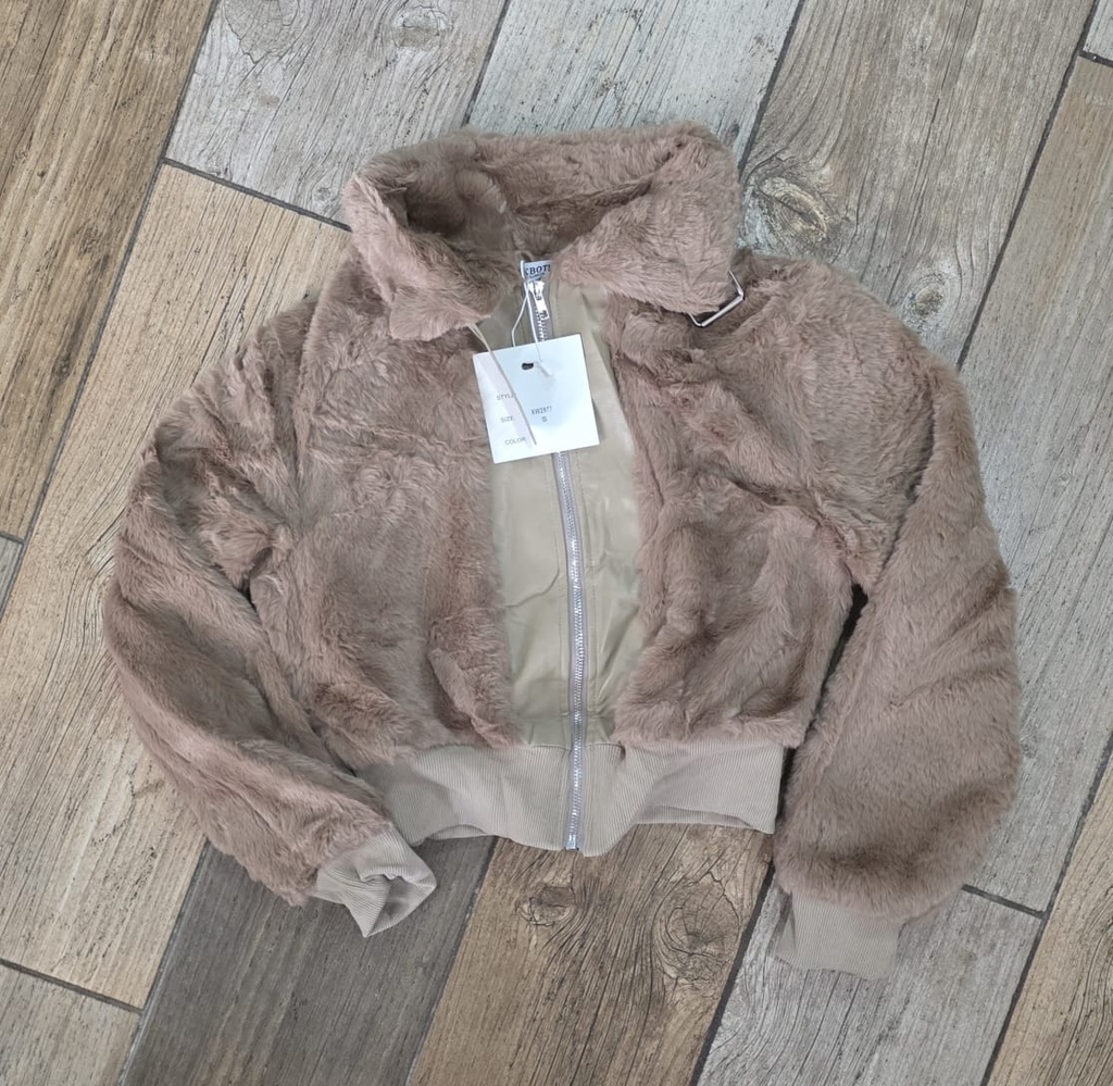 XW2977 CHUMPA CORTA PELUCHE CAFE