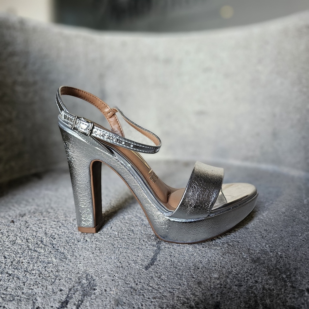 6292.200 VIZZANO SANDALIA PLATEADO COMFY