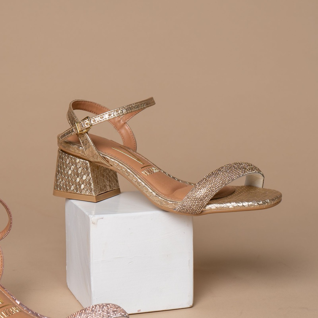 6428.339 VIZZANO SANDALIA DORADO METAL.