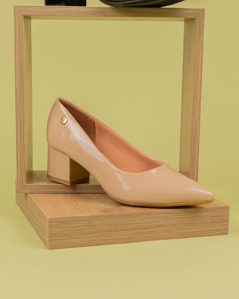1220.315 VIZZANO ZAPATO BEIGE VERNIZ