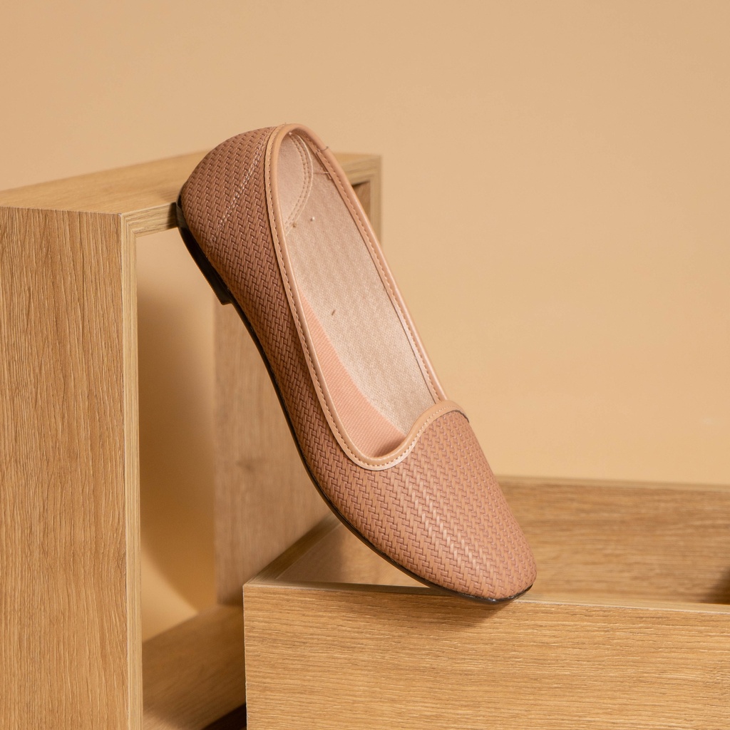 5255.615 MOLECA FLAT NUDE NAPA