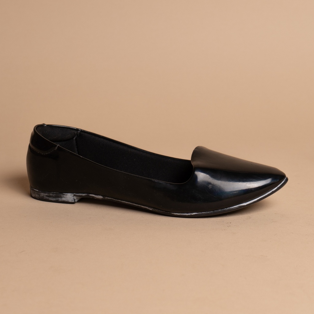 5635.855 MOLECA FLAT NEGRO BOREAL VERNIZ