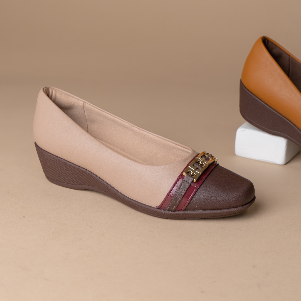 143235 PICCADILLY MOCASINA BEIGE M NAPA