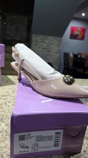 283001 VIAMARTE ZAPATO CREMA VERNIZ