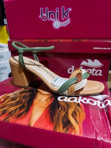 Z8712 DAKOTA SANDALIA ARENA NAPA